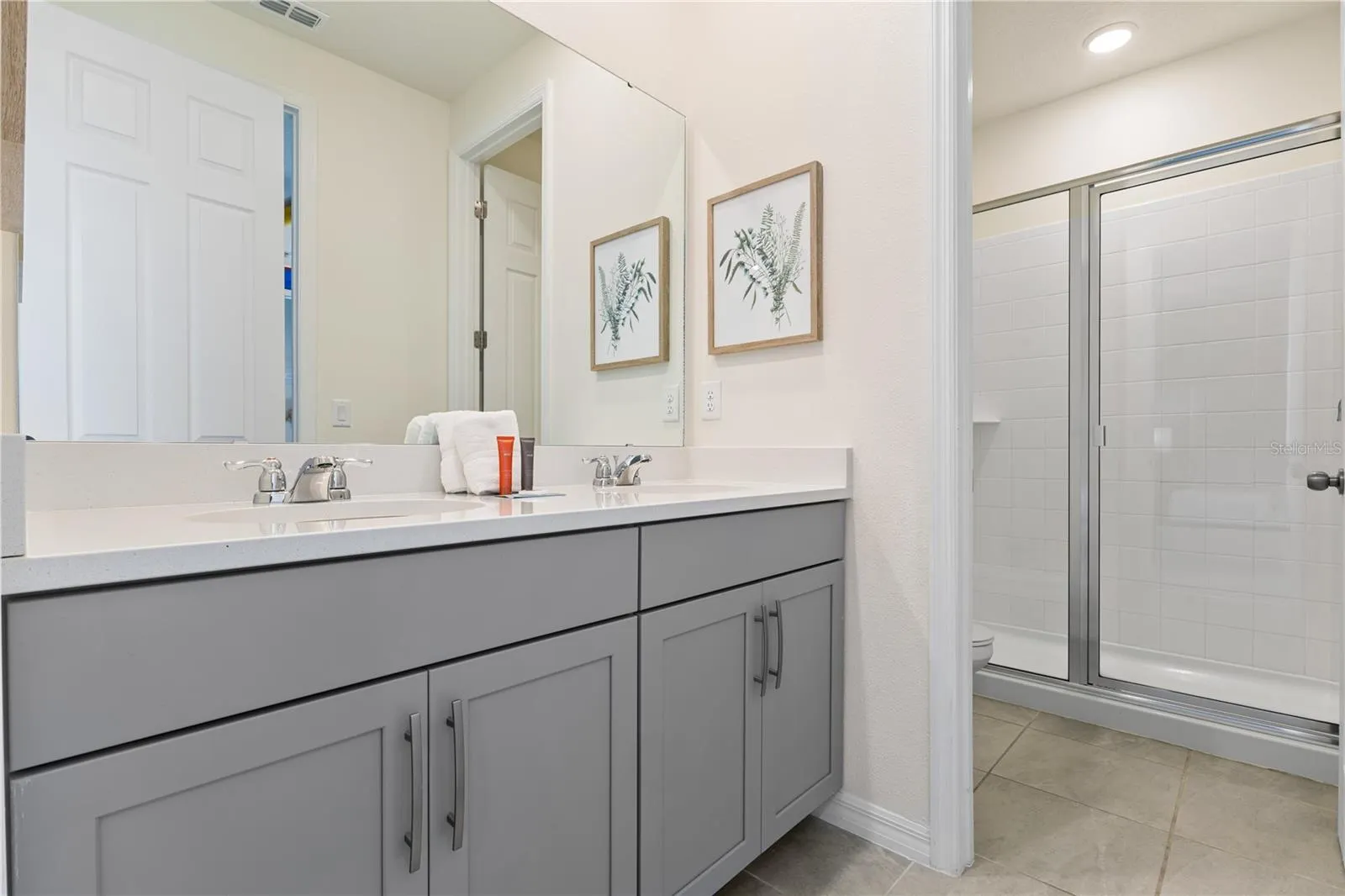 1779 TROPICAL PALMS CIR