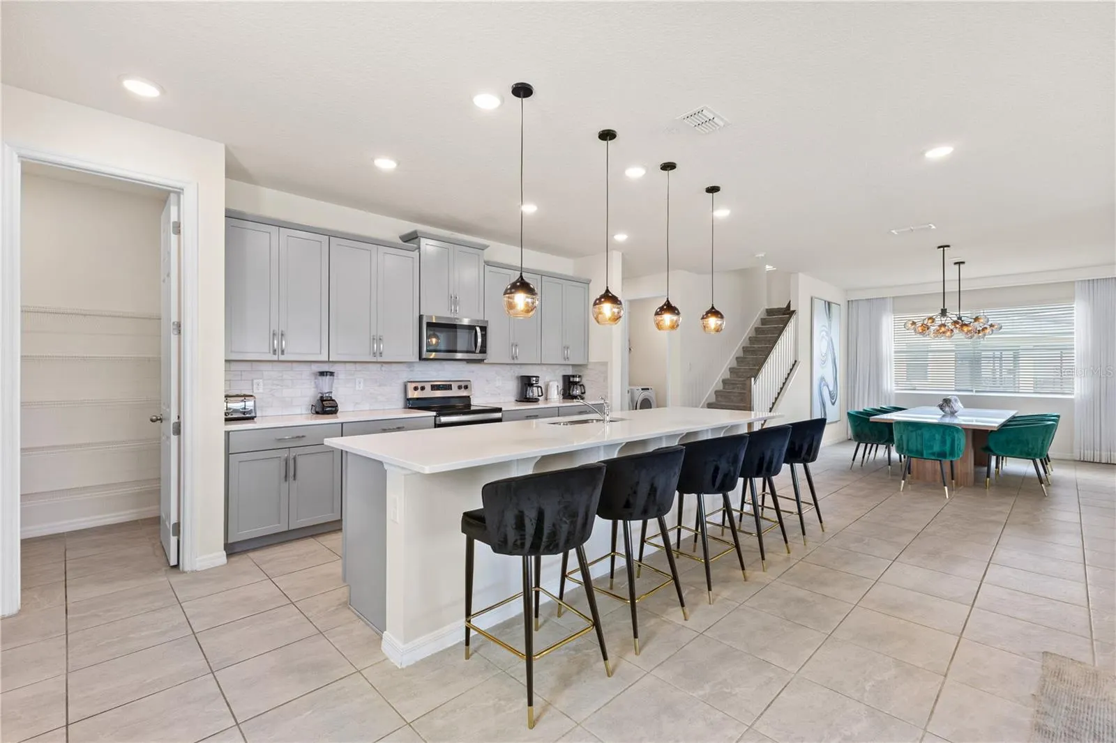 1779 TROPICAL PALMS CIR
