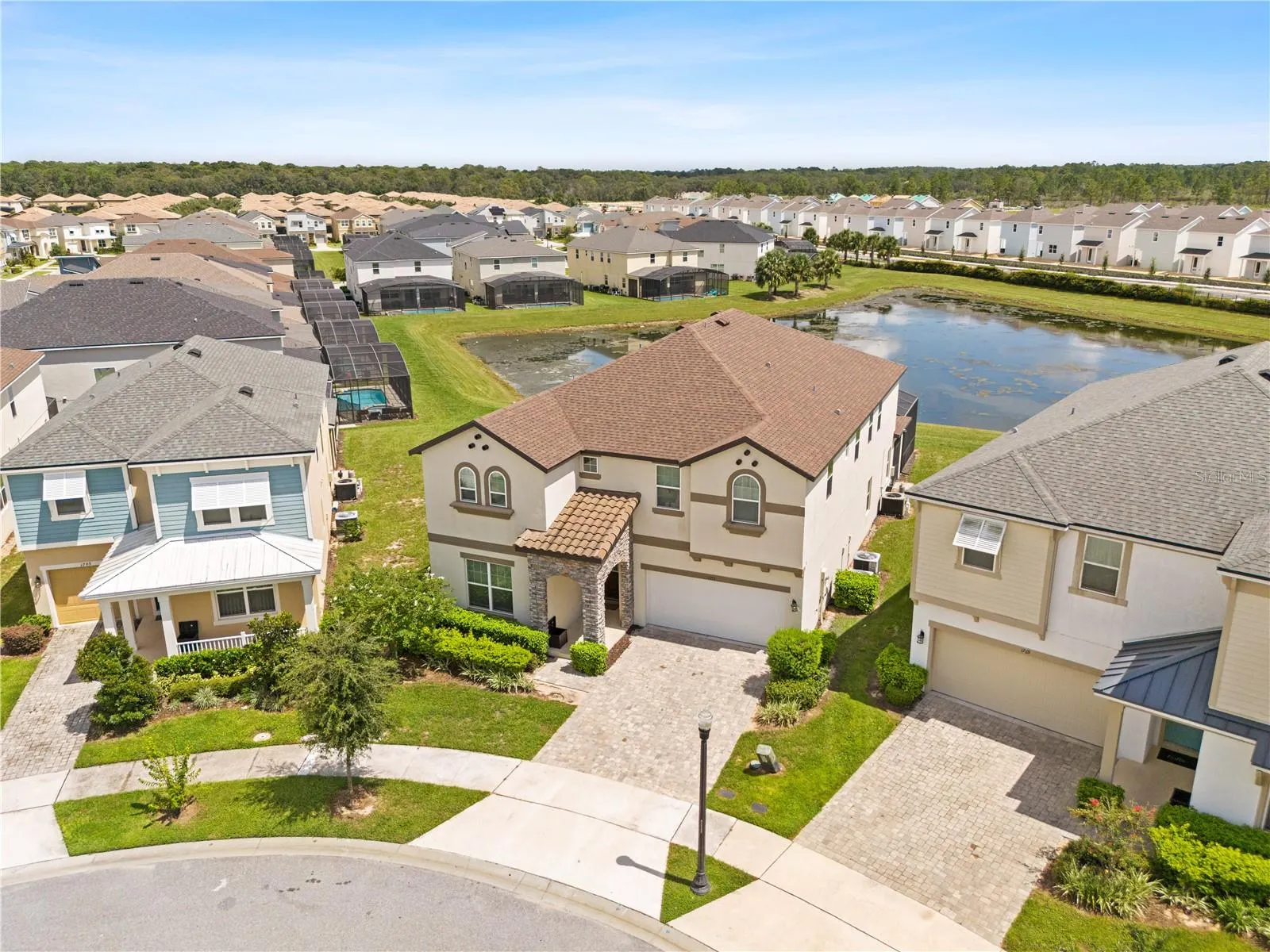 1779 TROPICAL PALMS CIR