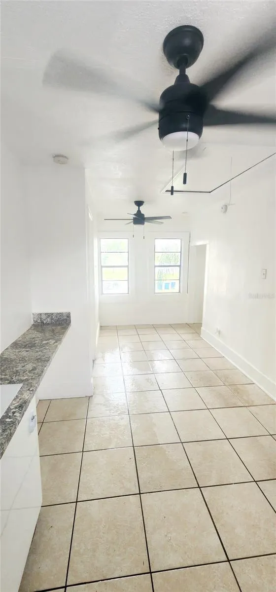 301 SE AVENUE B #4, #4