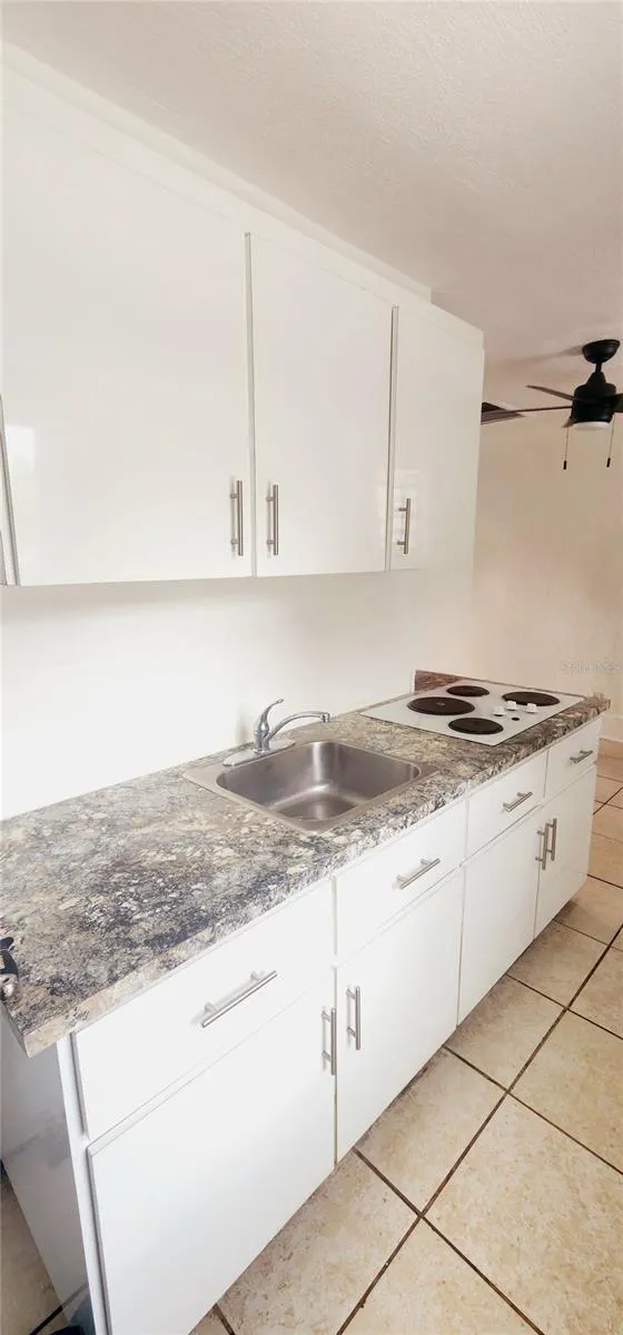 301 SE AVENUE B #4, #4