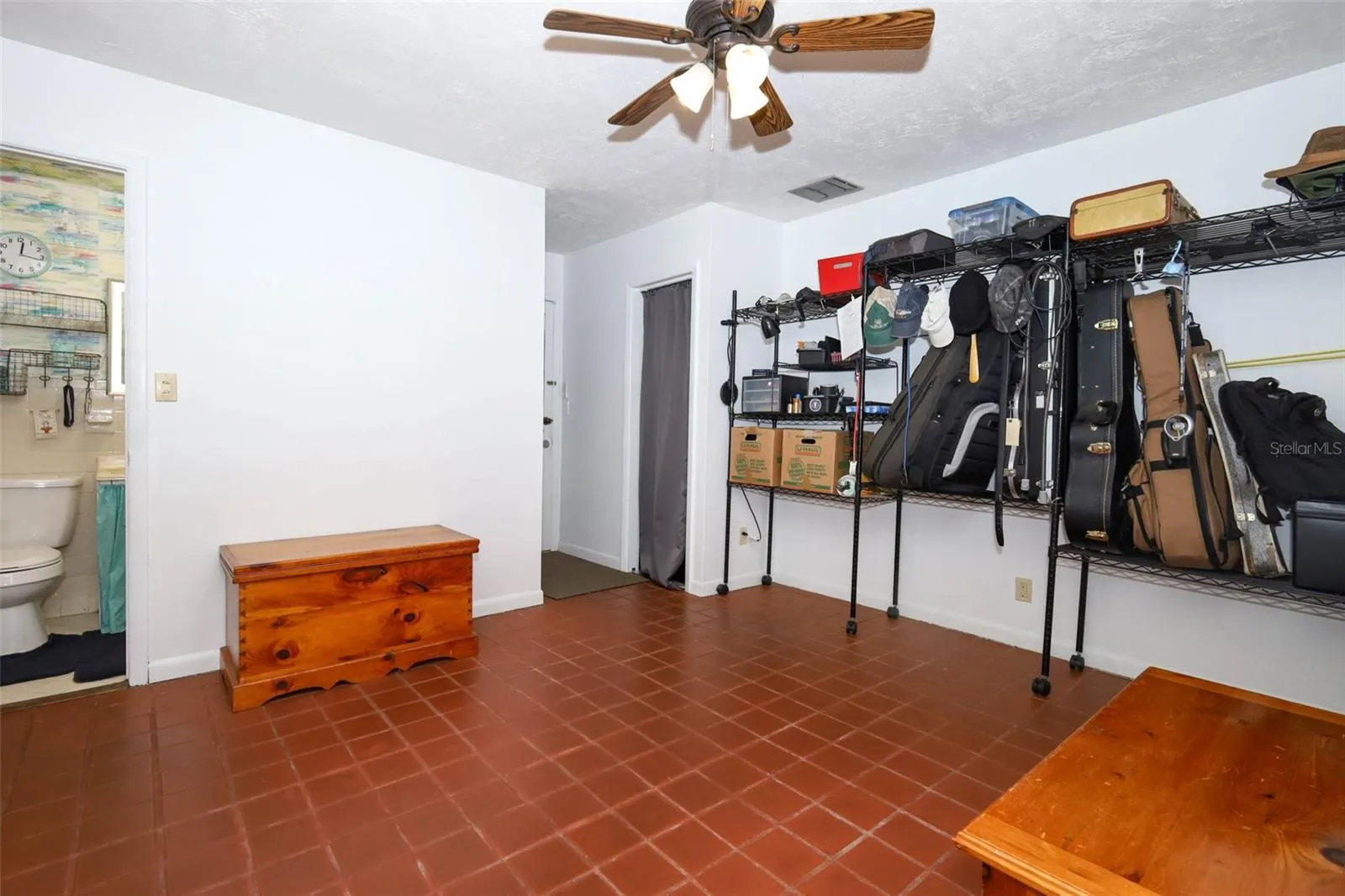 3708 MIRROR LAKE DR