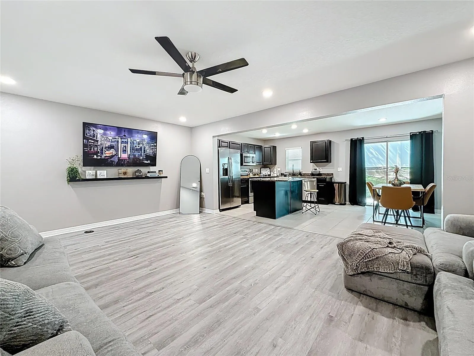 3745 WOODBURY HILL LOOP
