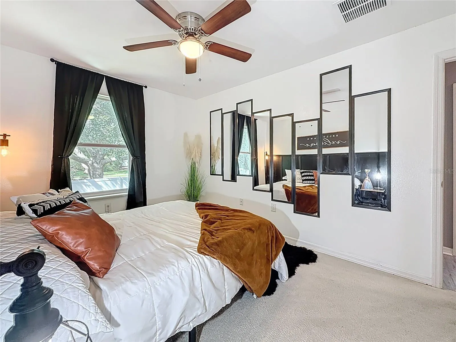 3745 WOODBURY HILL LOOP