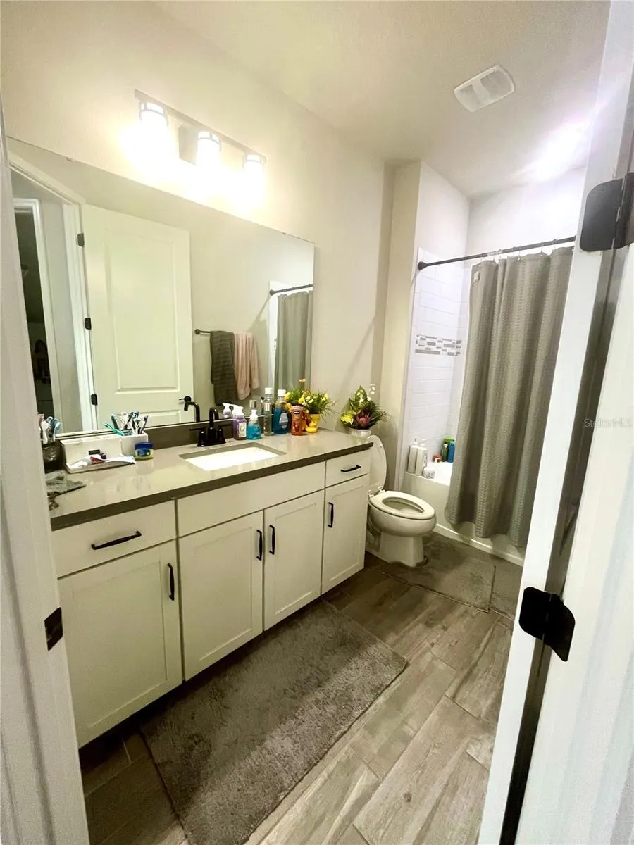 5664 ARBORVISTA DR