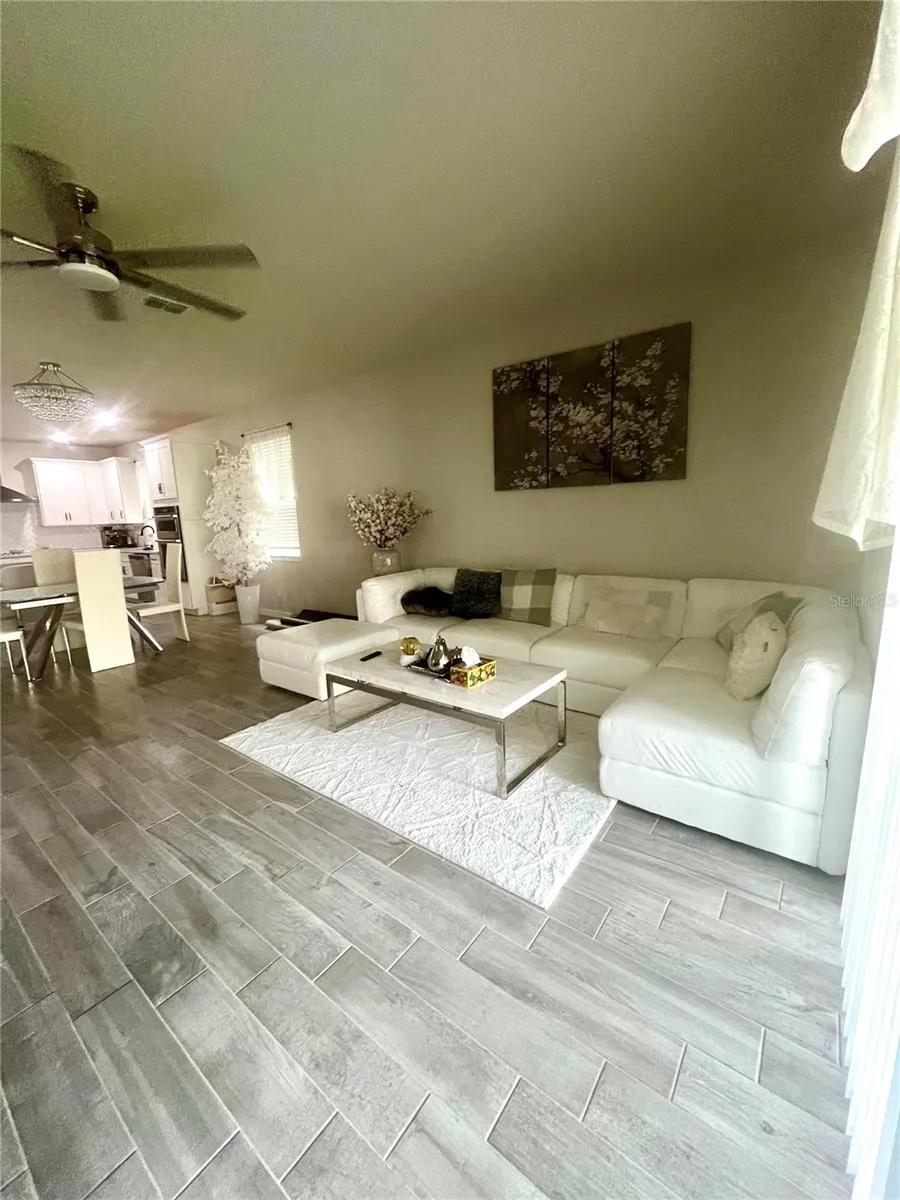 5664 ARBORVISTA DR