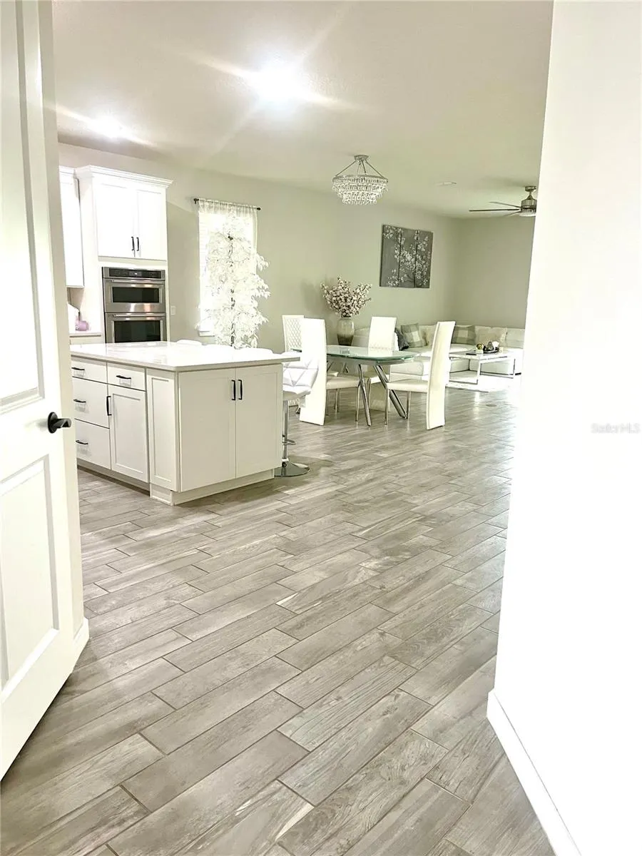 5664 ARBORVISTA DR