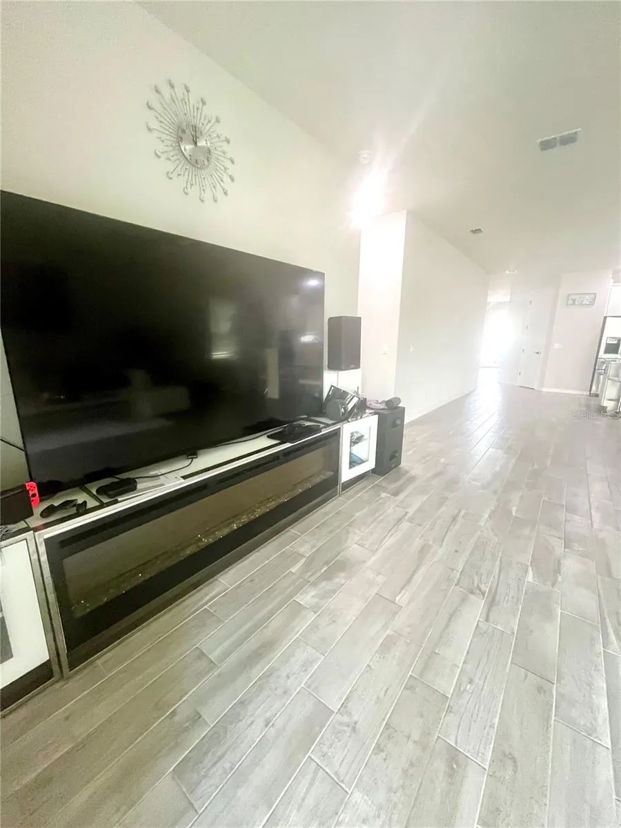 5664 ARBORVISTA DR