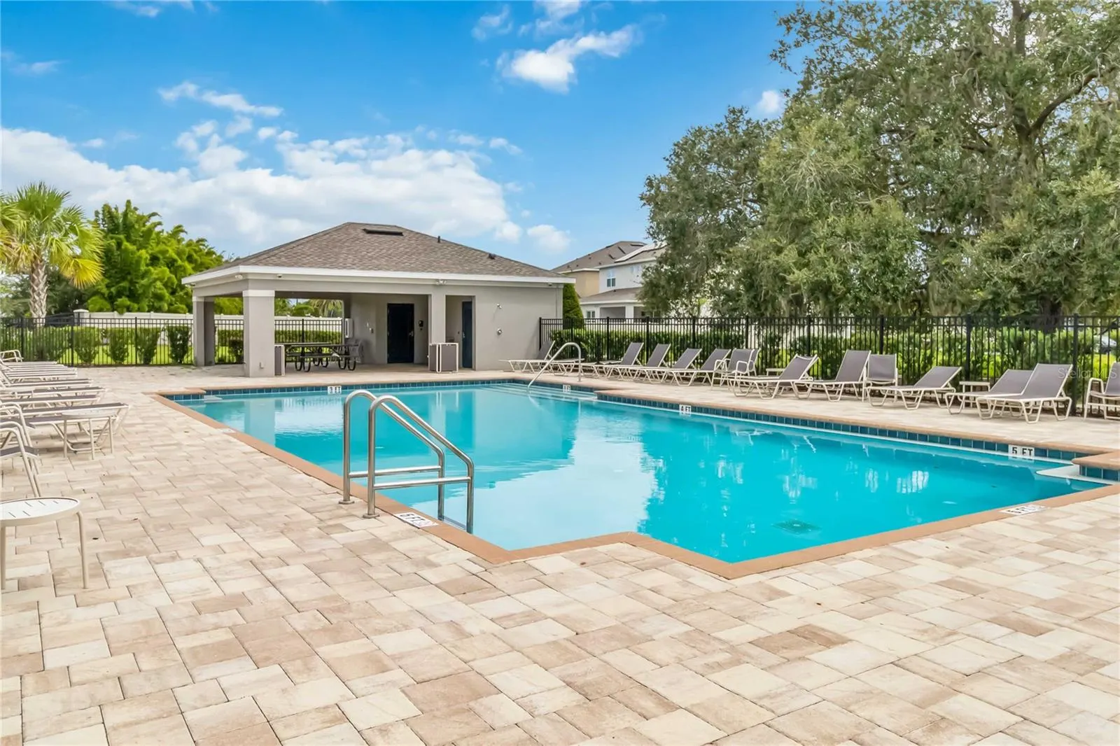 2119 BRILLANTE DR