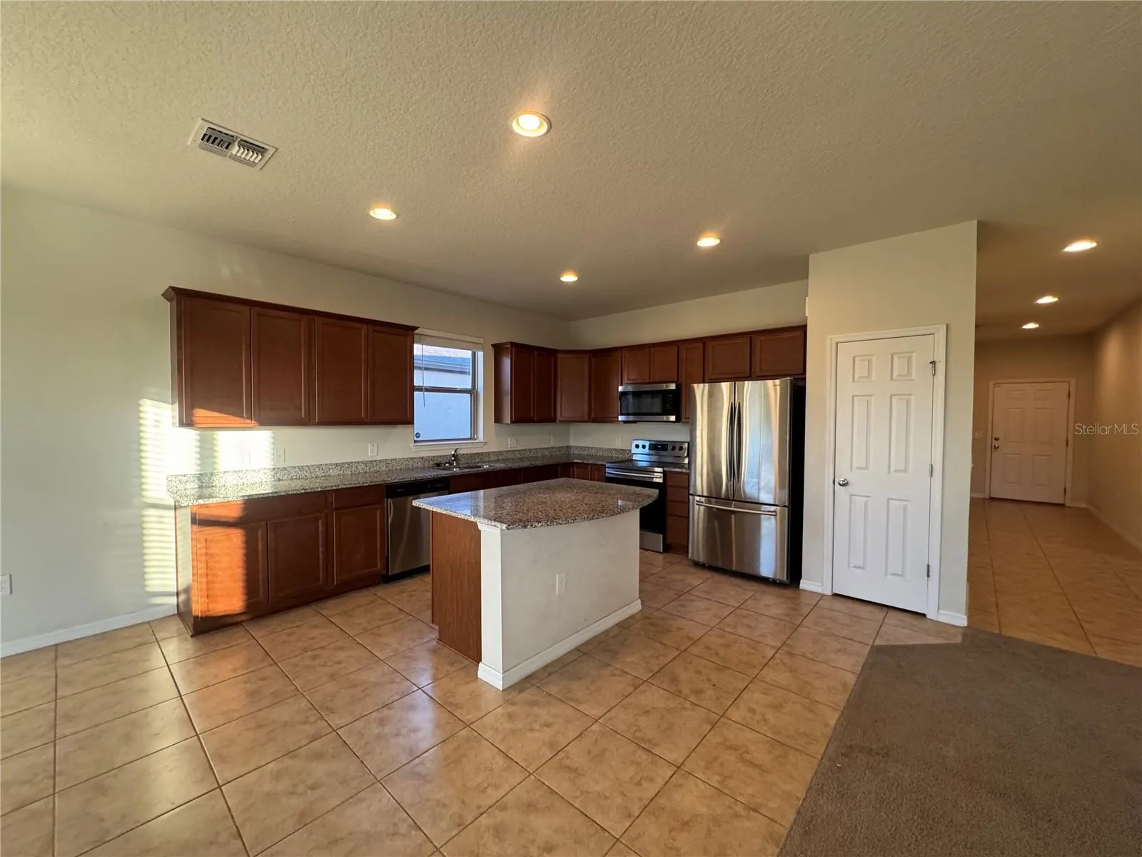 8738 HINSDALE HEIGHTS DR
