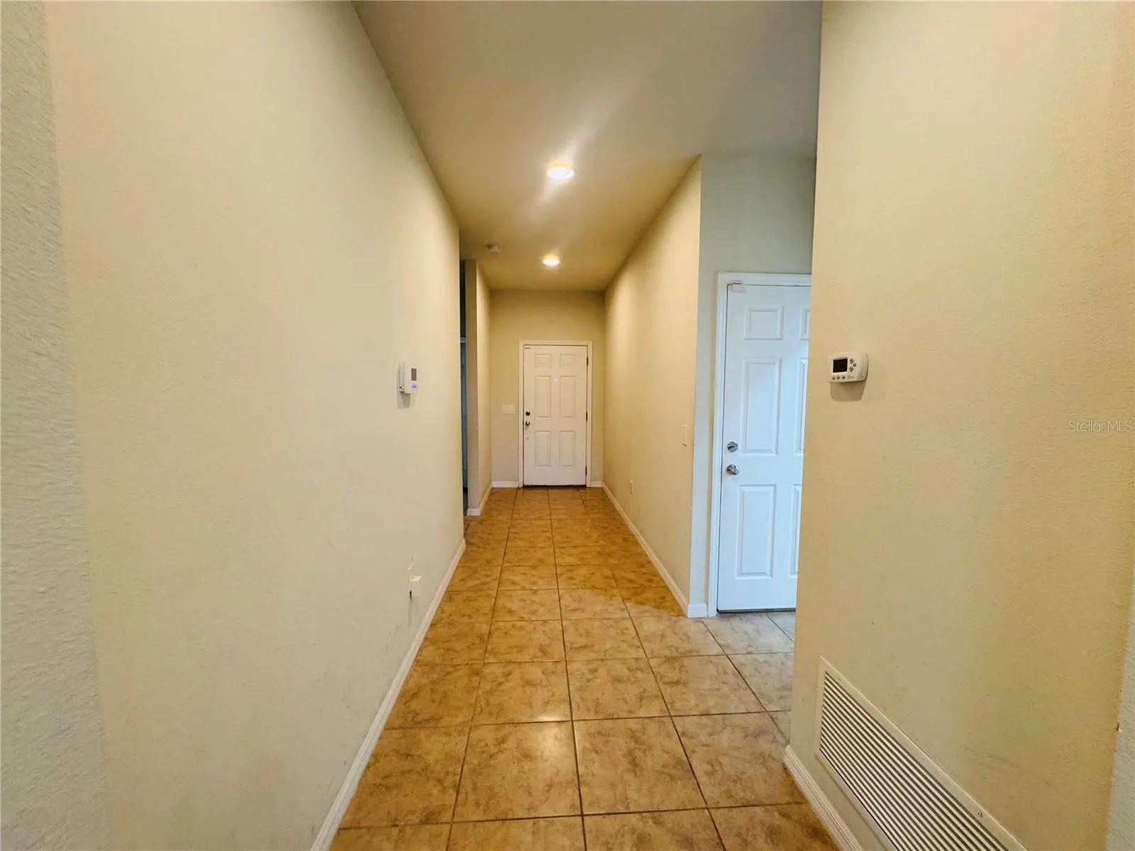 8738 HINSDALE HEIGHTS DR
