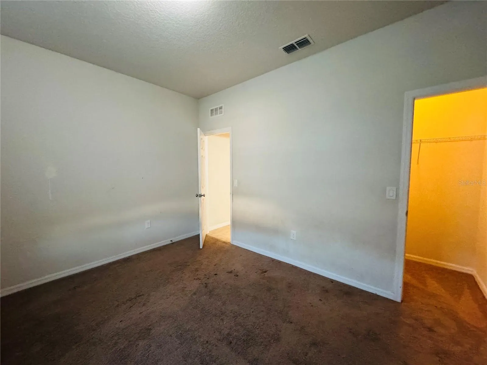 8738 HINSDALE HEIGHTS DR