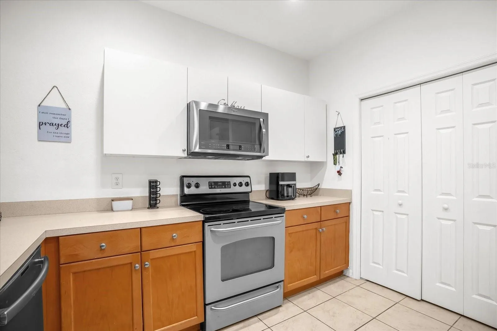 1374 PACIFIC RD