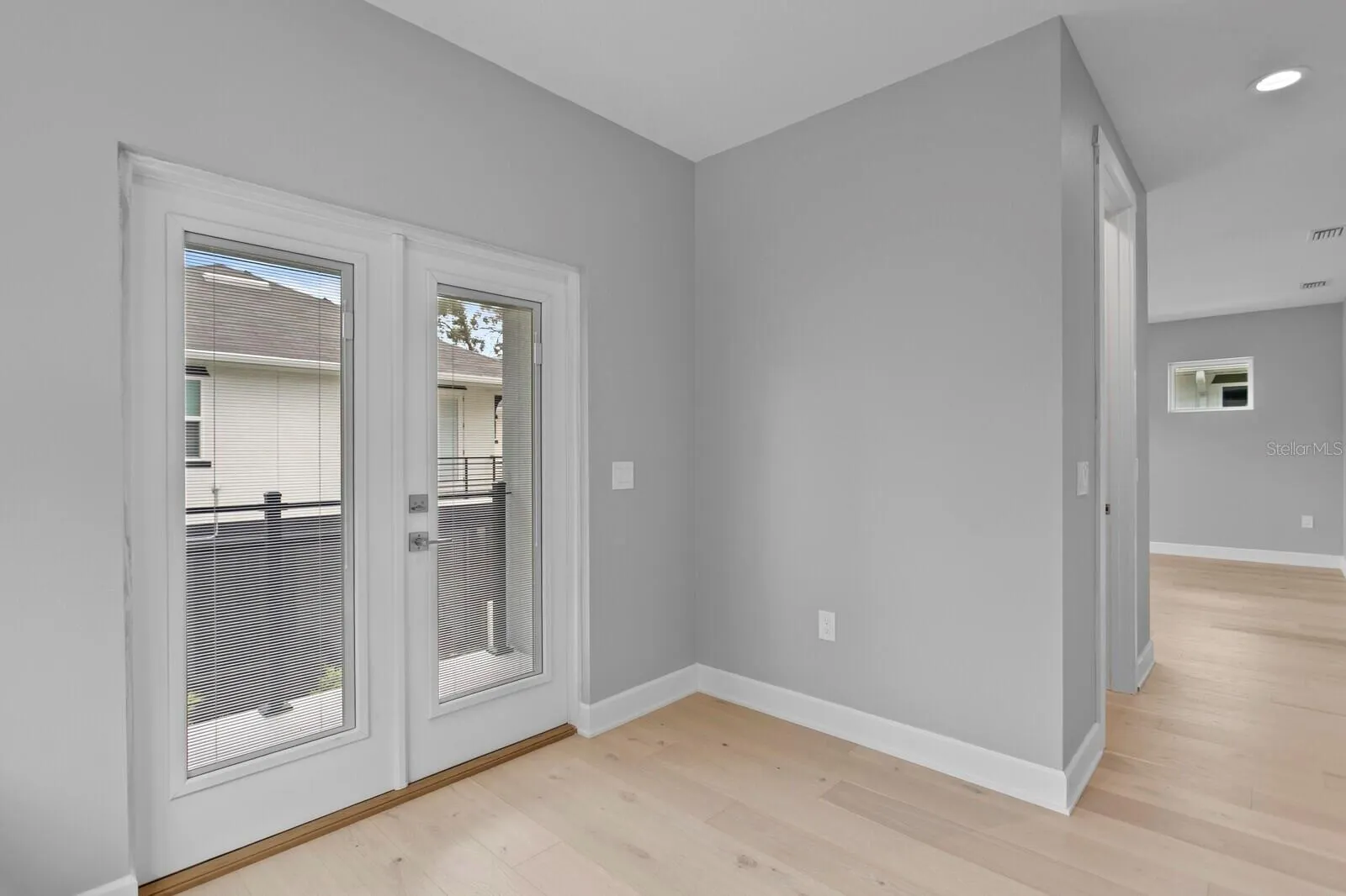 3308 W WYOMING AVE