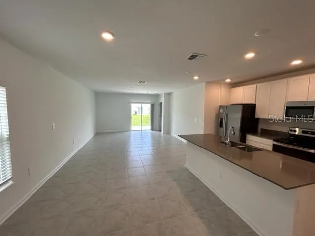 949 JACKSON AVE