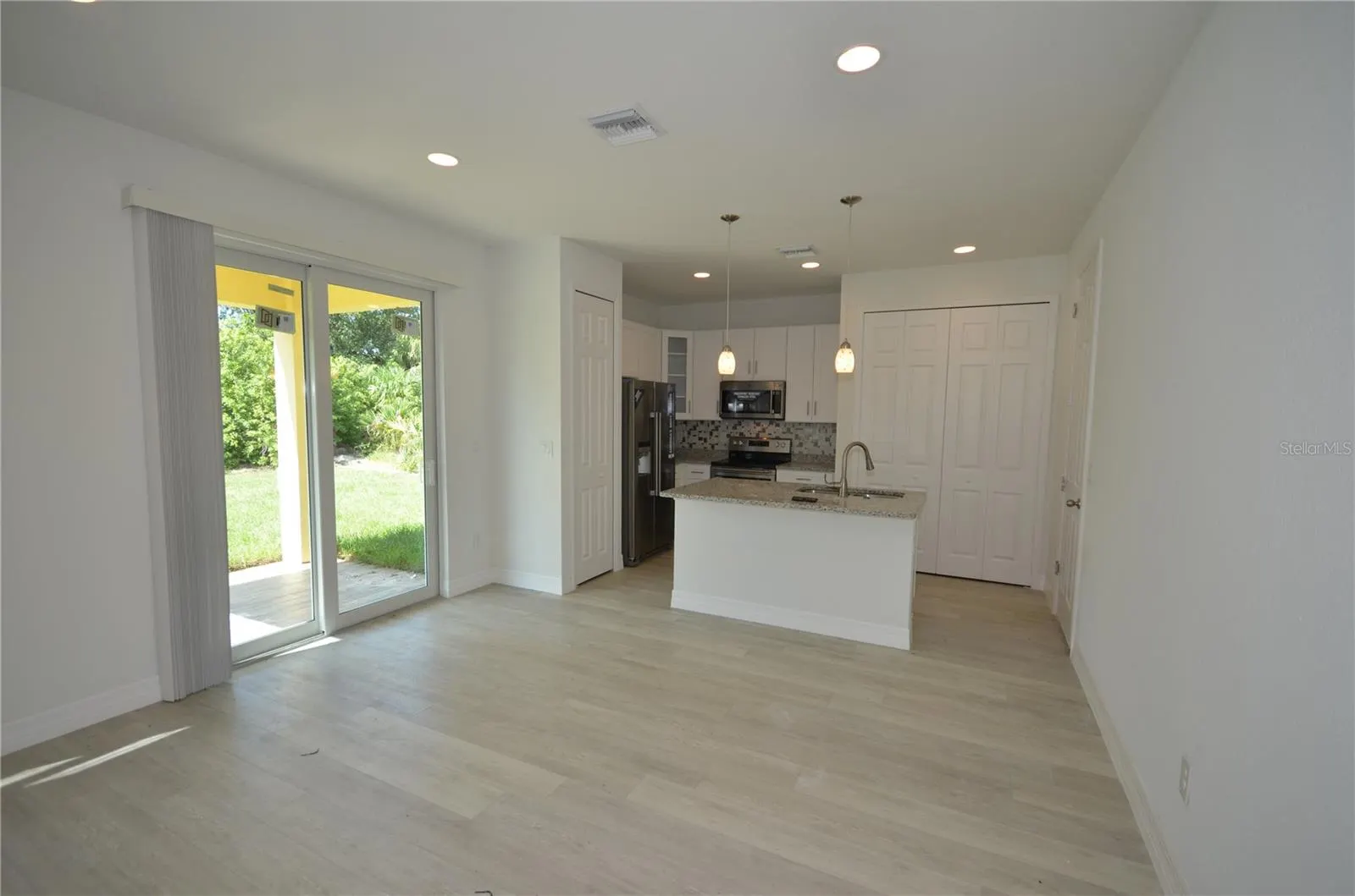 272 PELTON CIR