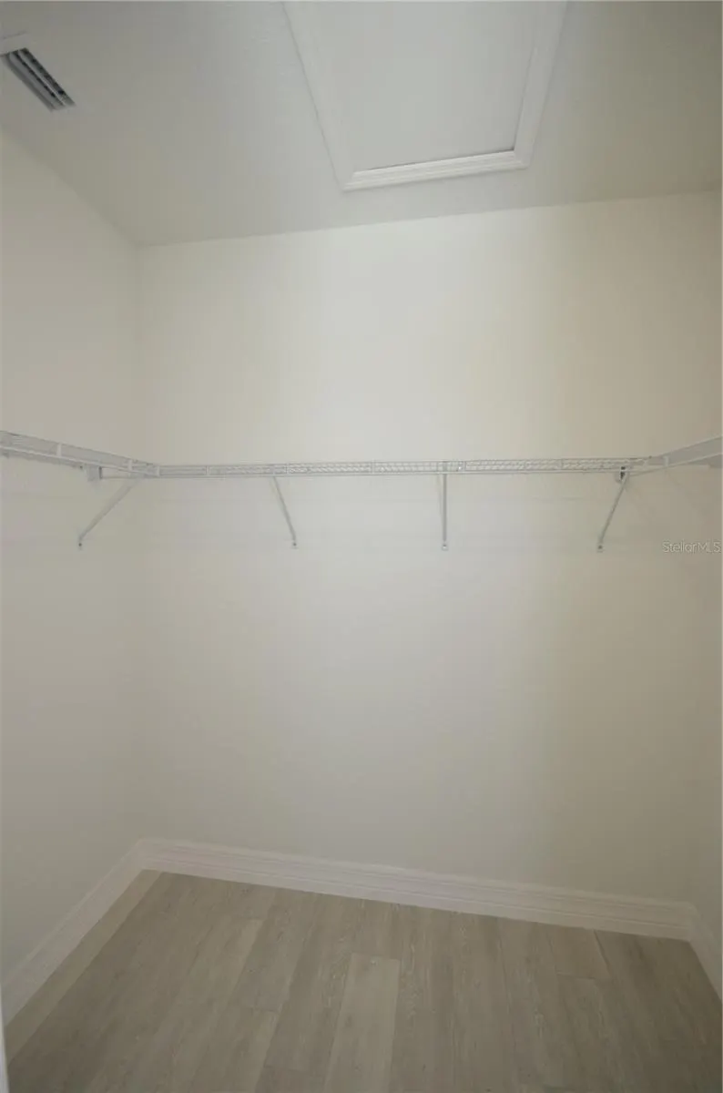 272 PELTON CIR