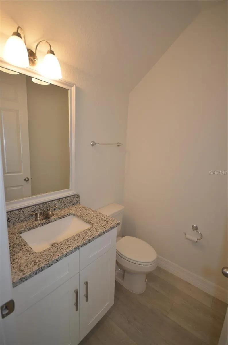 272 PELTON CIR