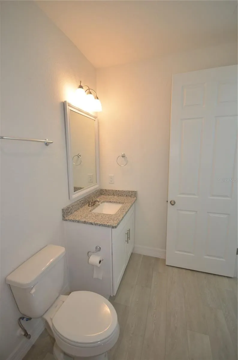 272 PELTON CIR