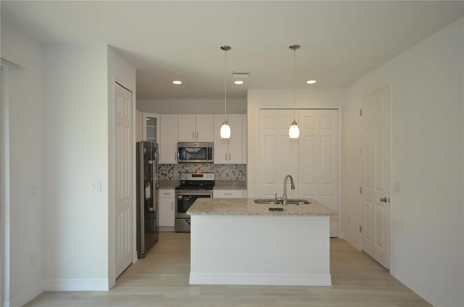272 PELTON CIR