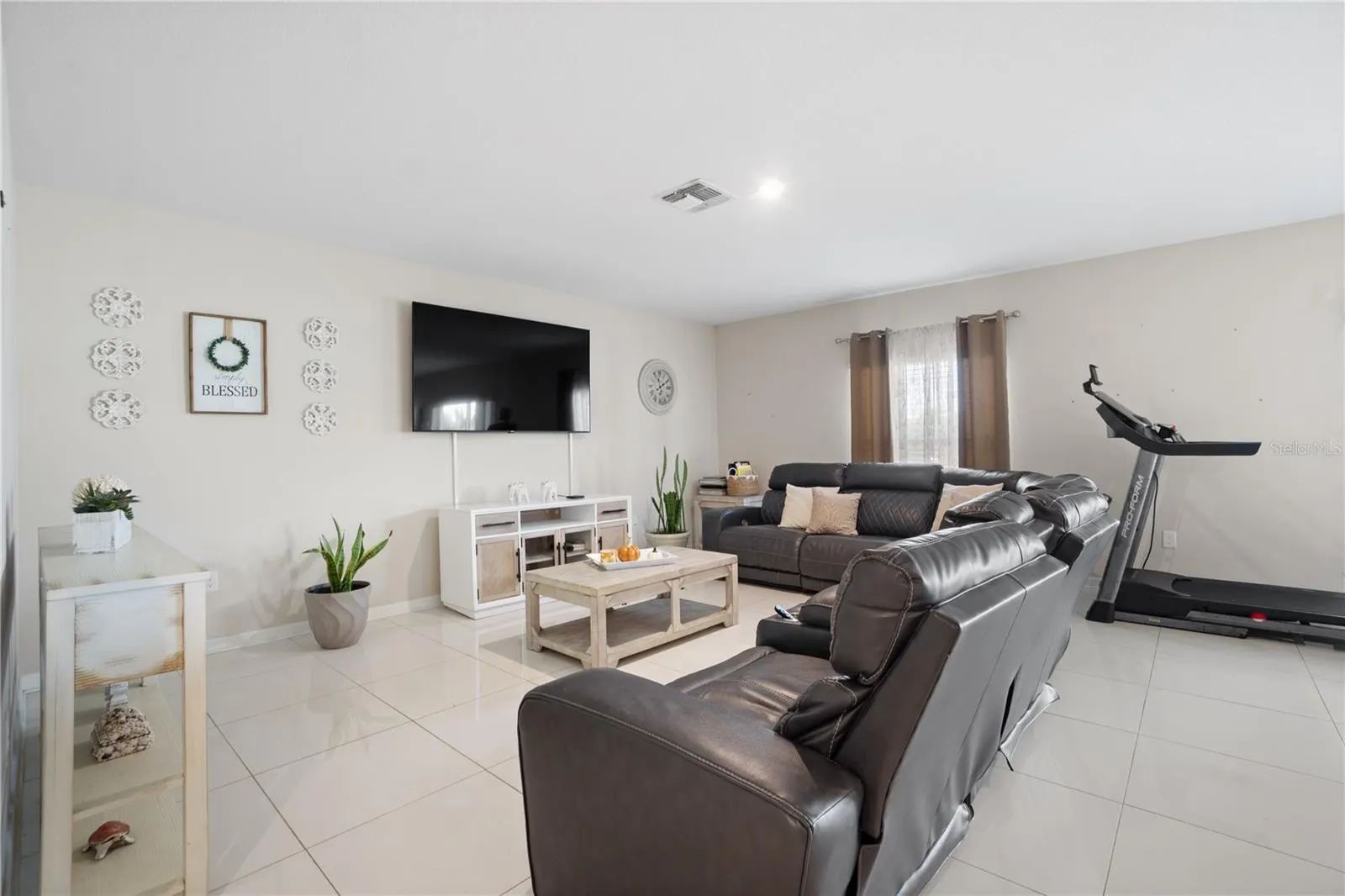 365 QUARRY ROCK CIR