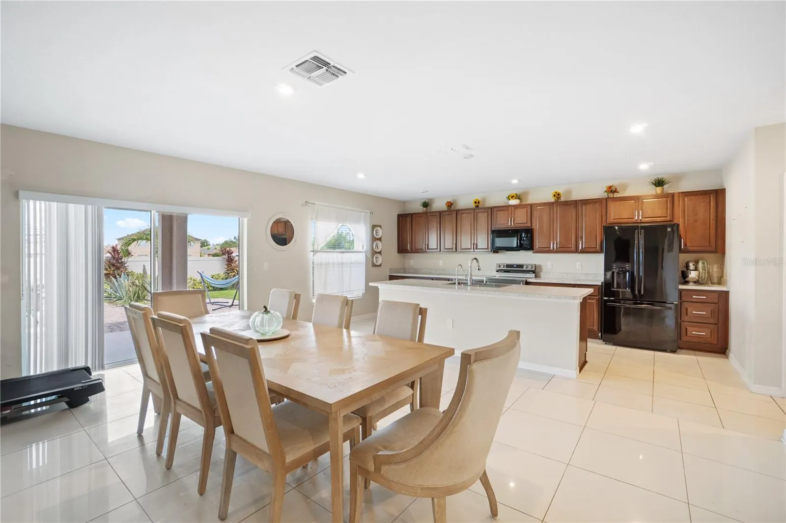 365 QUARRY ROCK CIR
