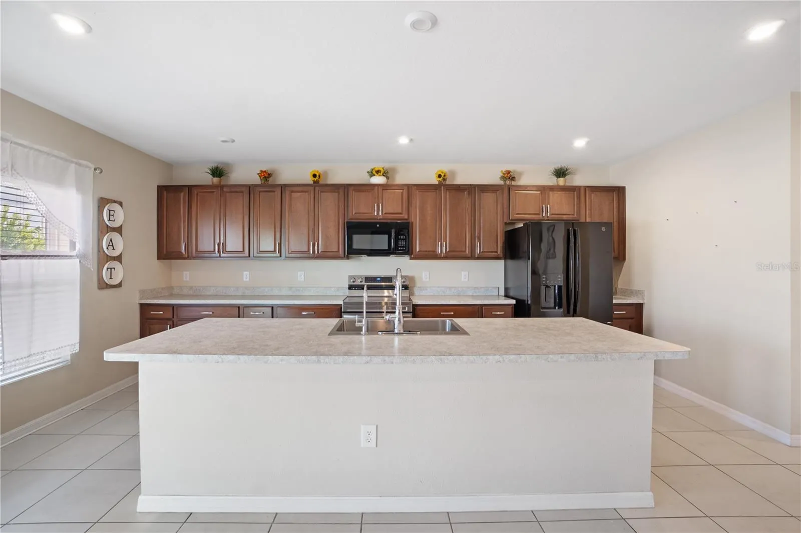 365 QUARRY ROCK CIR