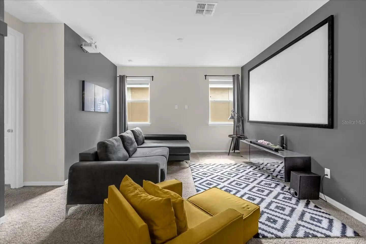 1580 NASSAU POINT TRL