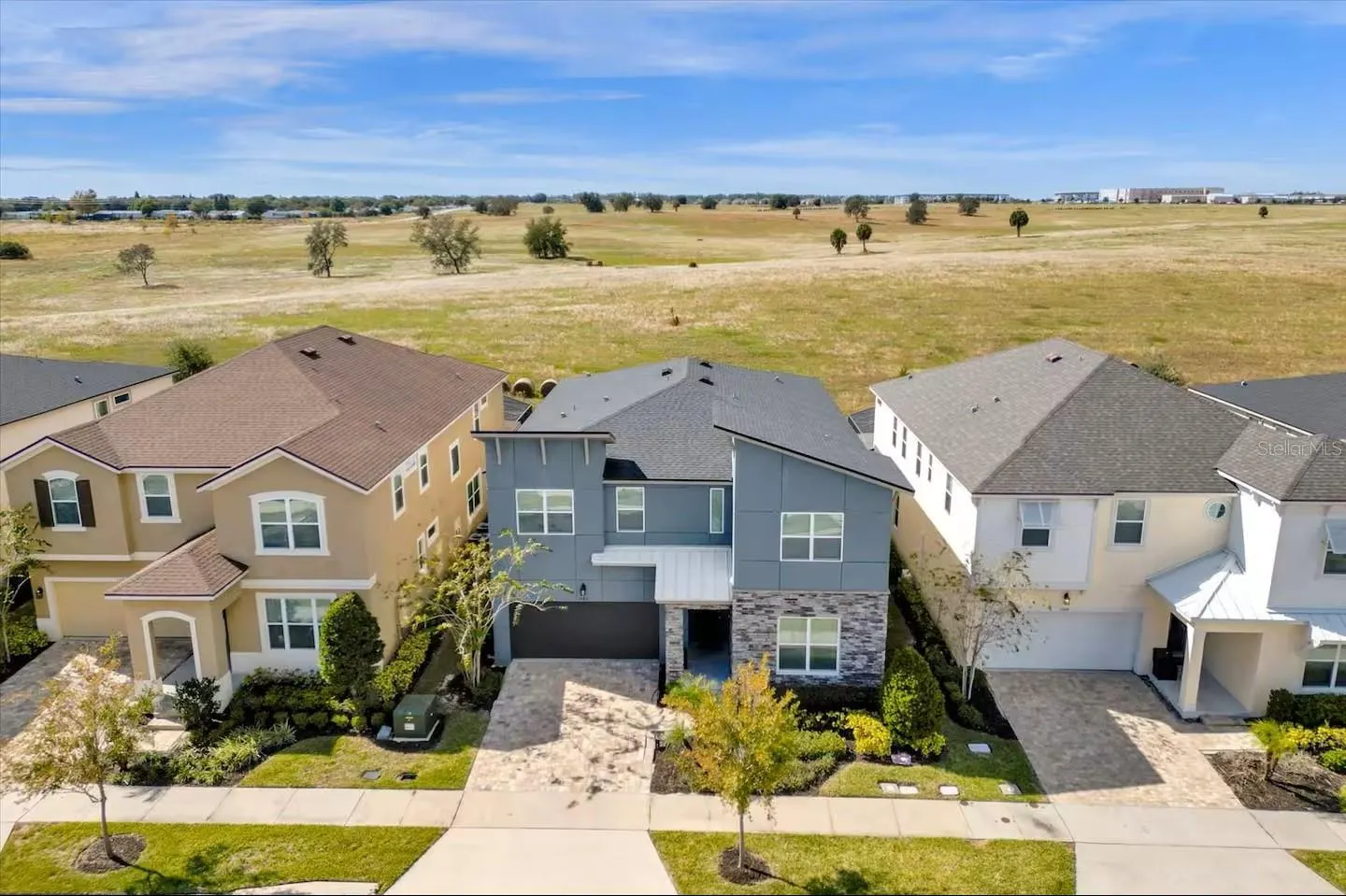 1580 NASSAU POINT TRL