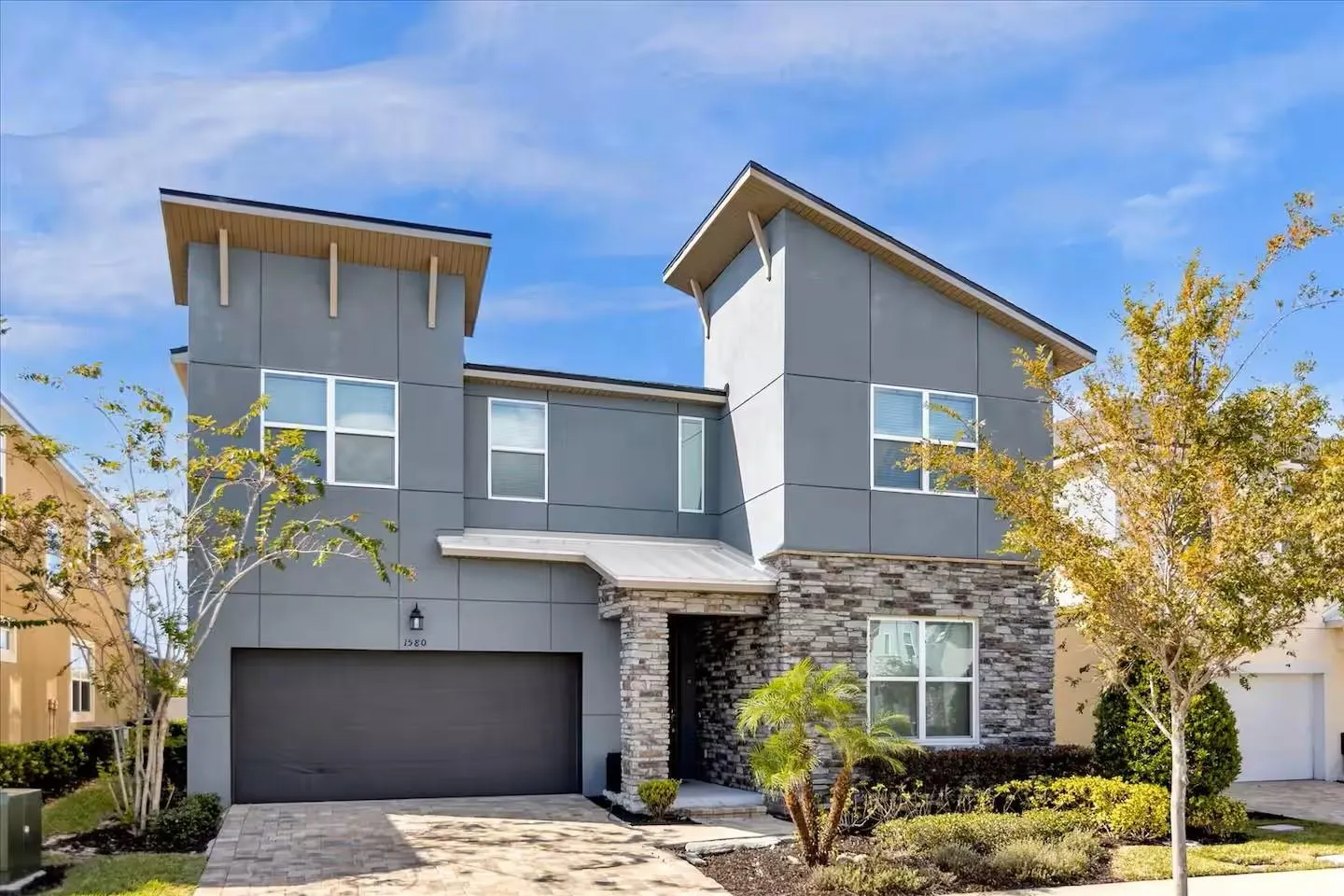 1580 NASSAU POINT TRL