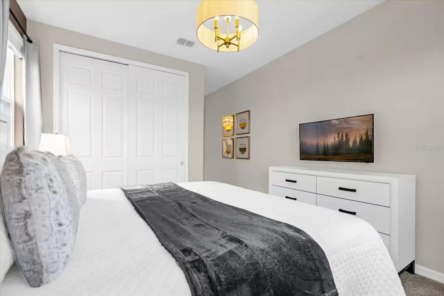 1580 NASSAU POINT TRL