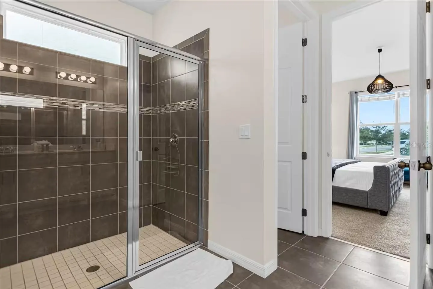 1580 NASSAU POINT TRL