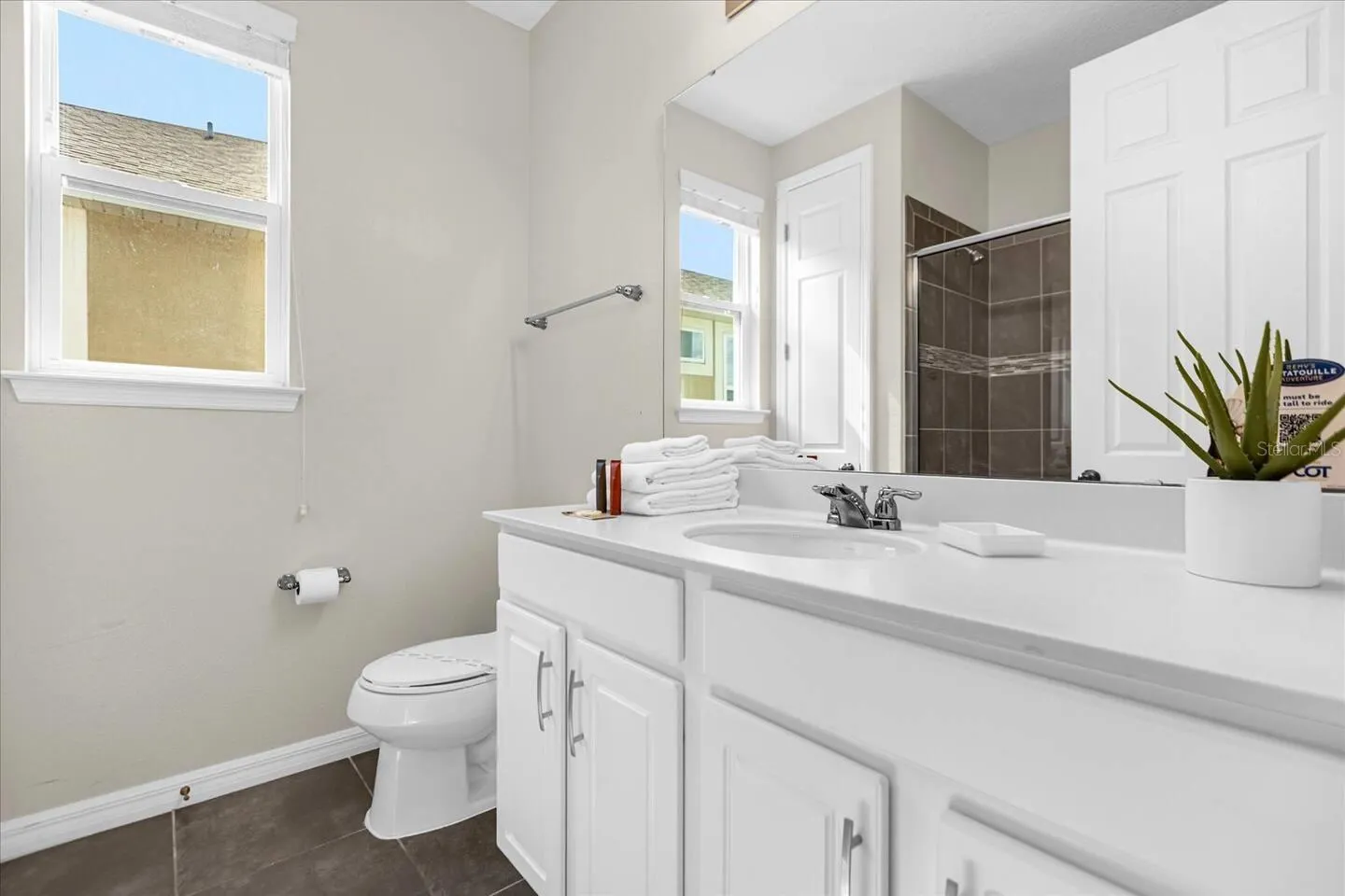 1580 NASSAU POINT TRL