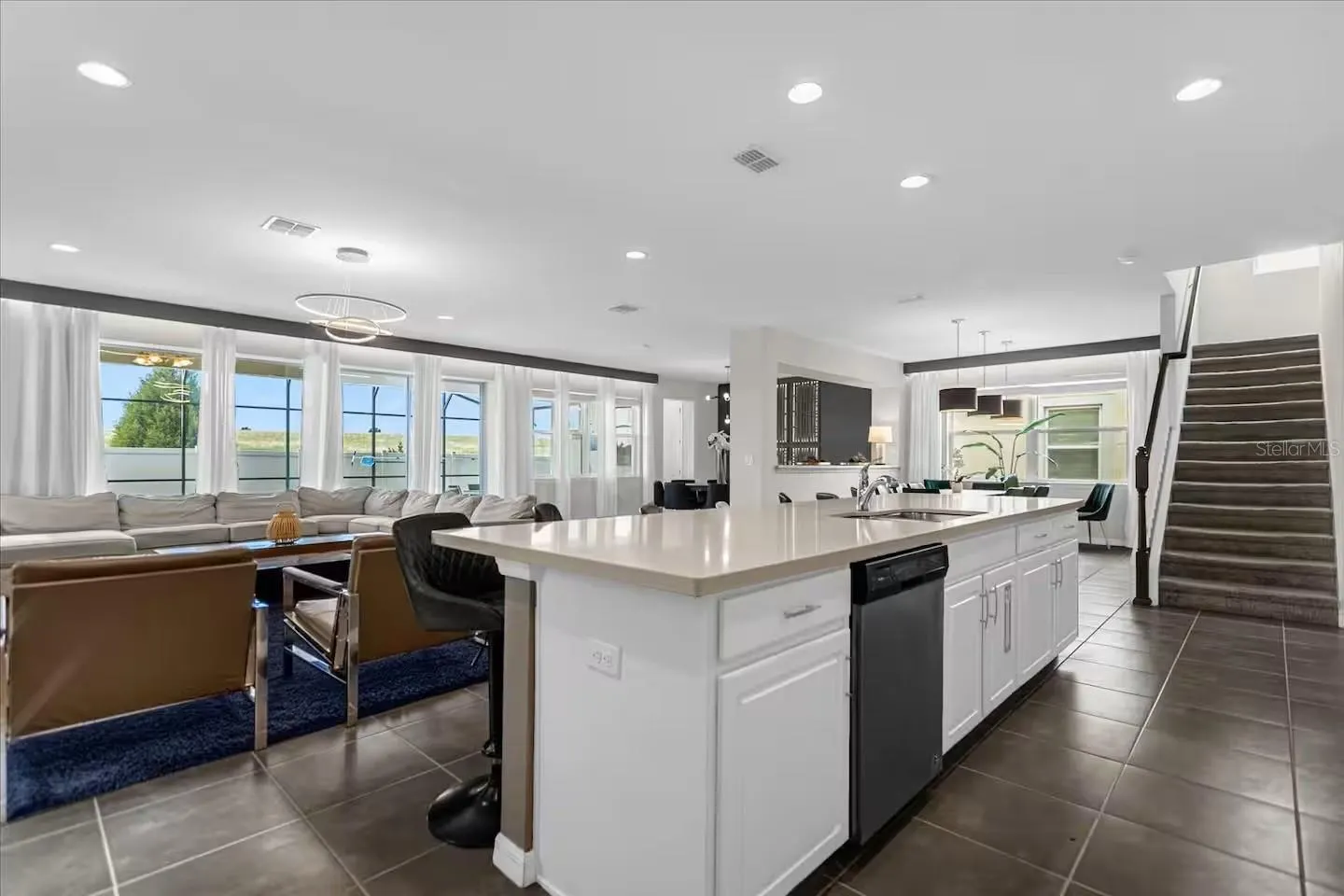 1580 NASSAU POINT TRL