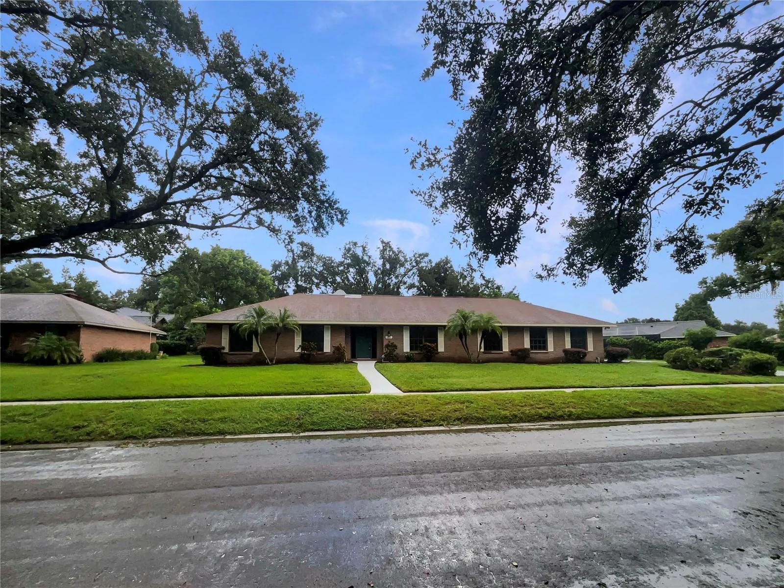 2715 GOLF HEIGHTS CIR