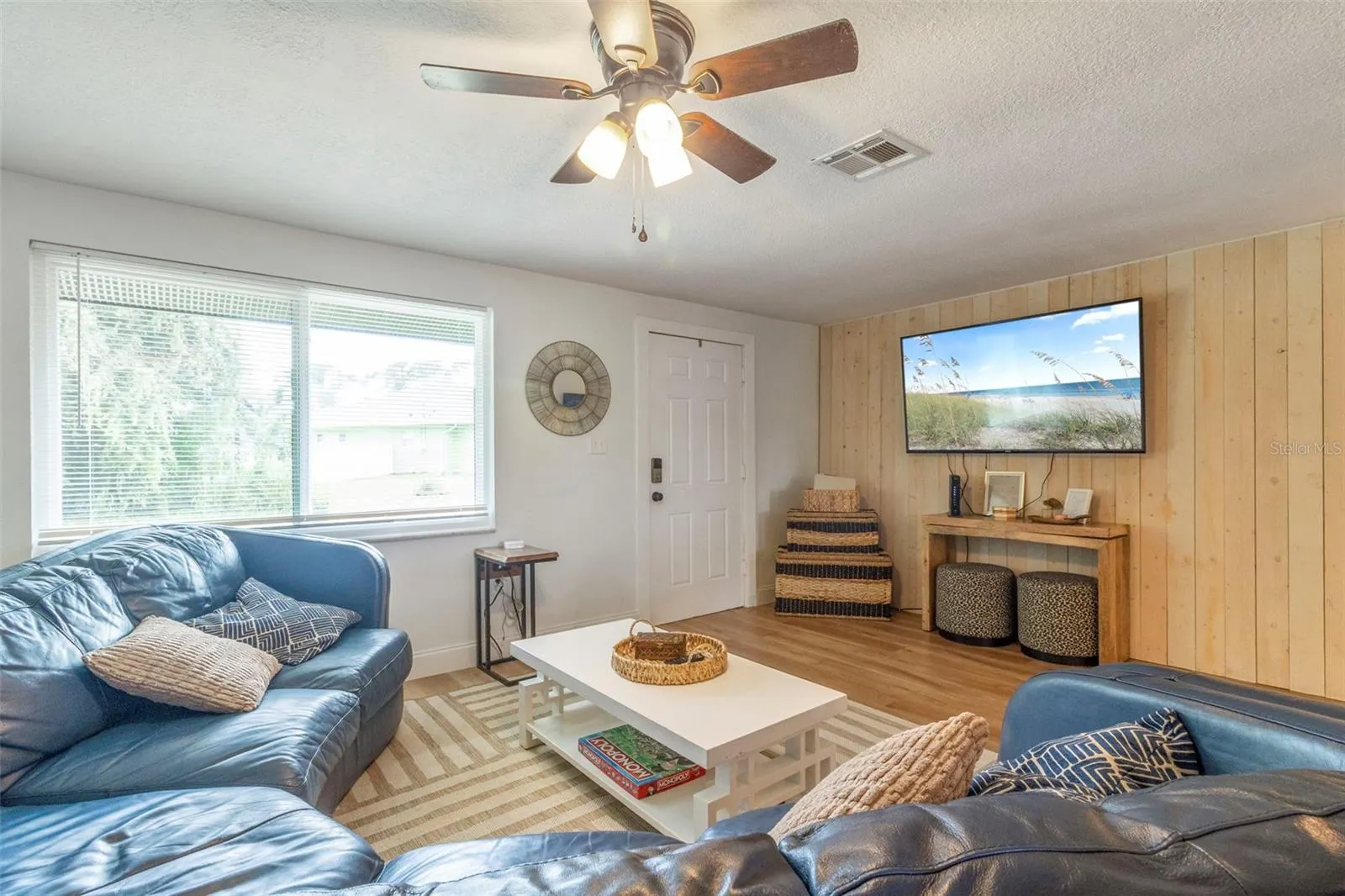 2586 AUBURN BLVD