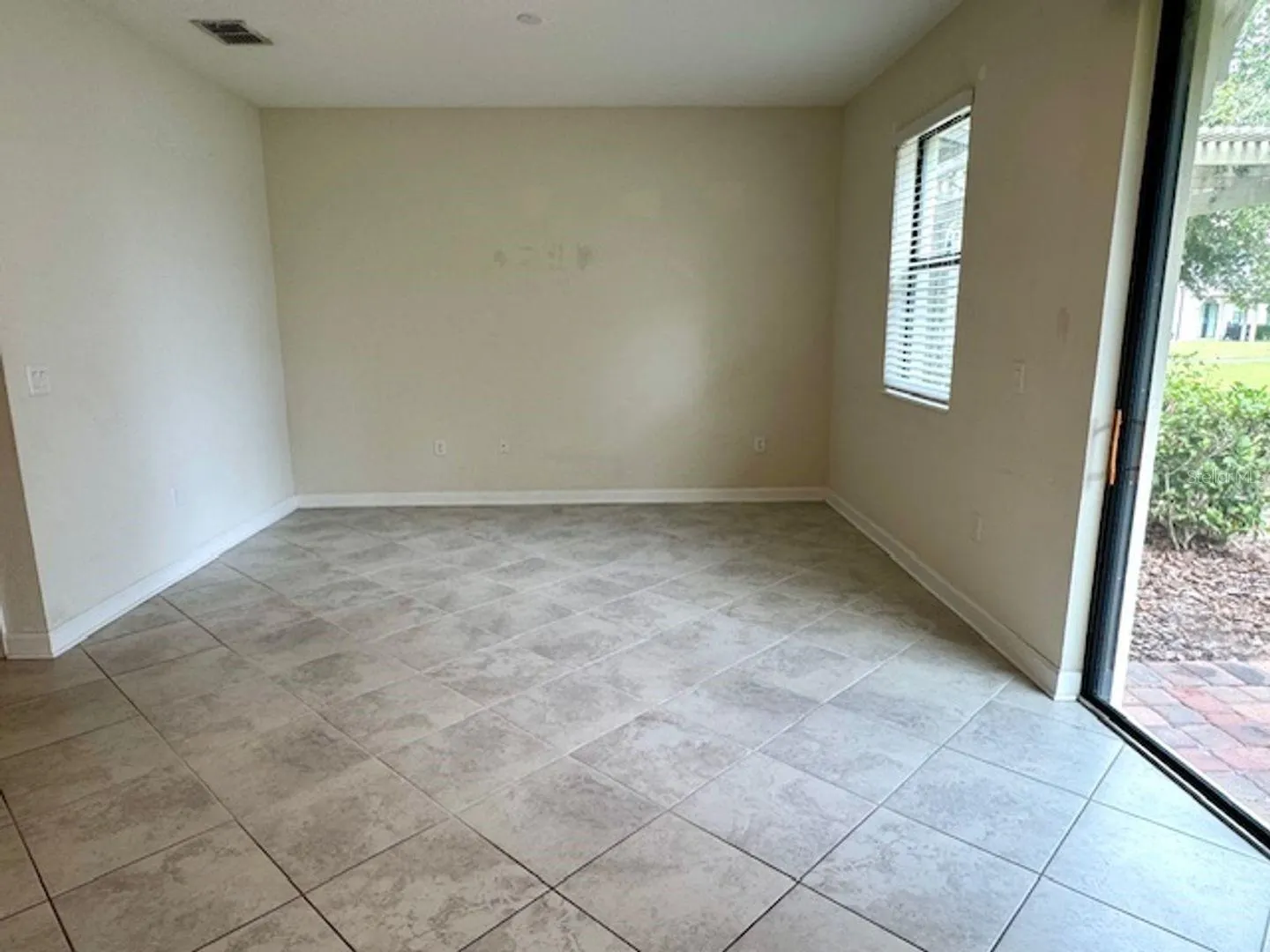 1224 ROYAL ST GEORGE BLVD