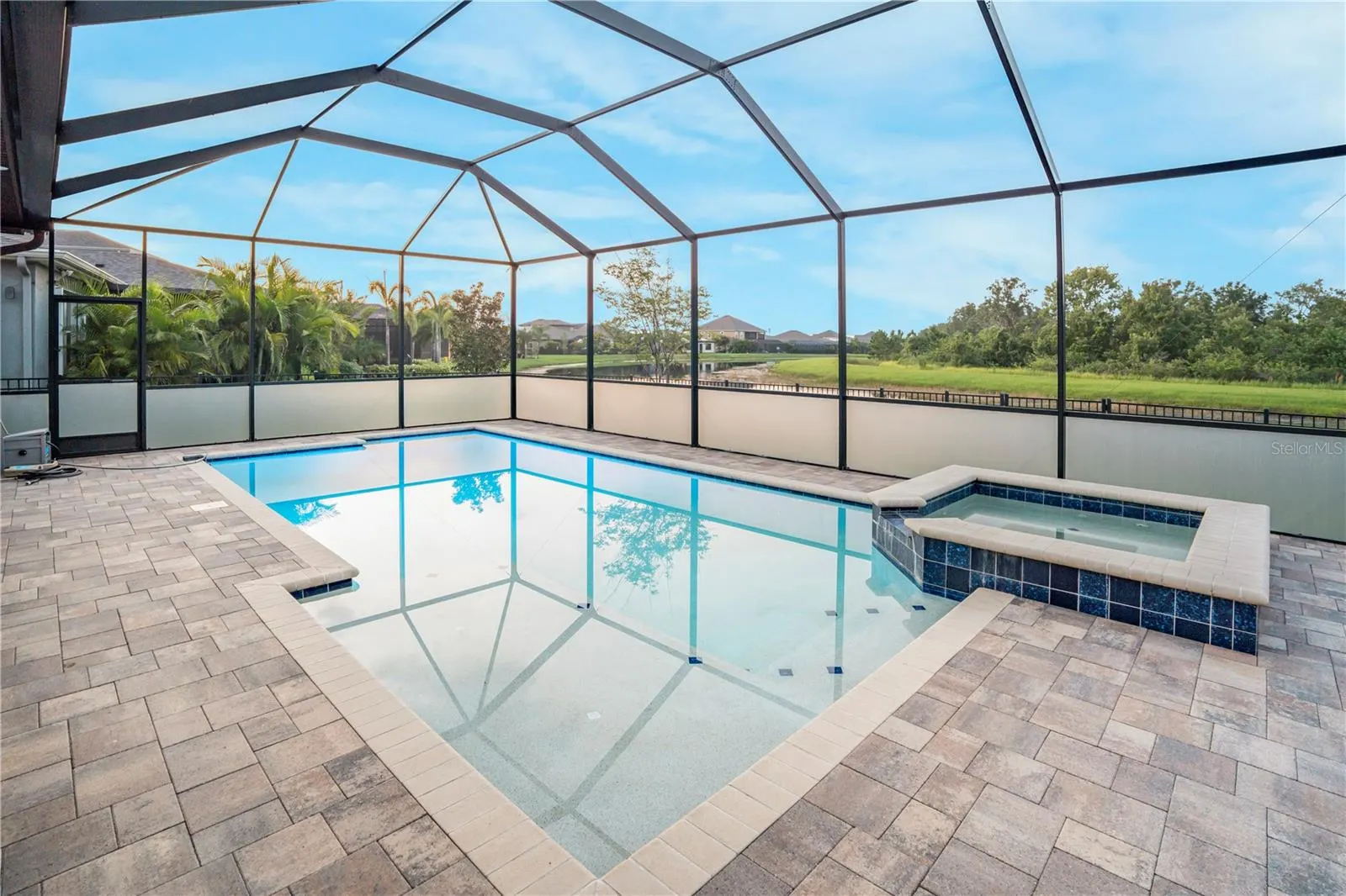 7523 PARADISO DR