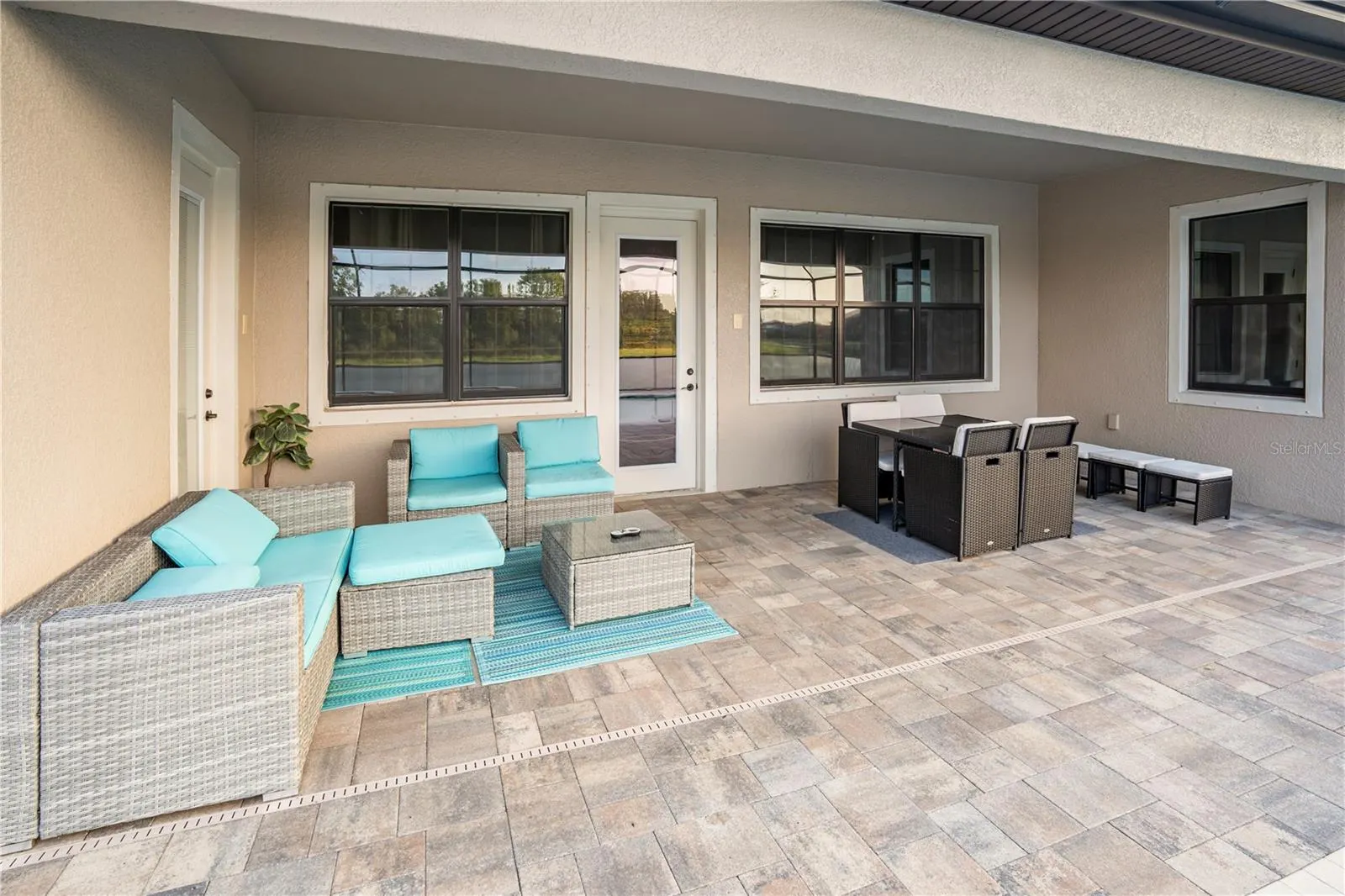 7523 PARADISO DR