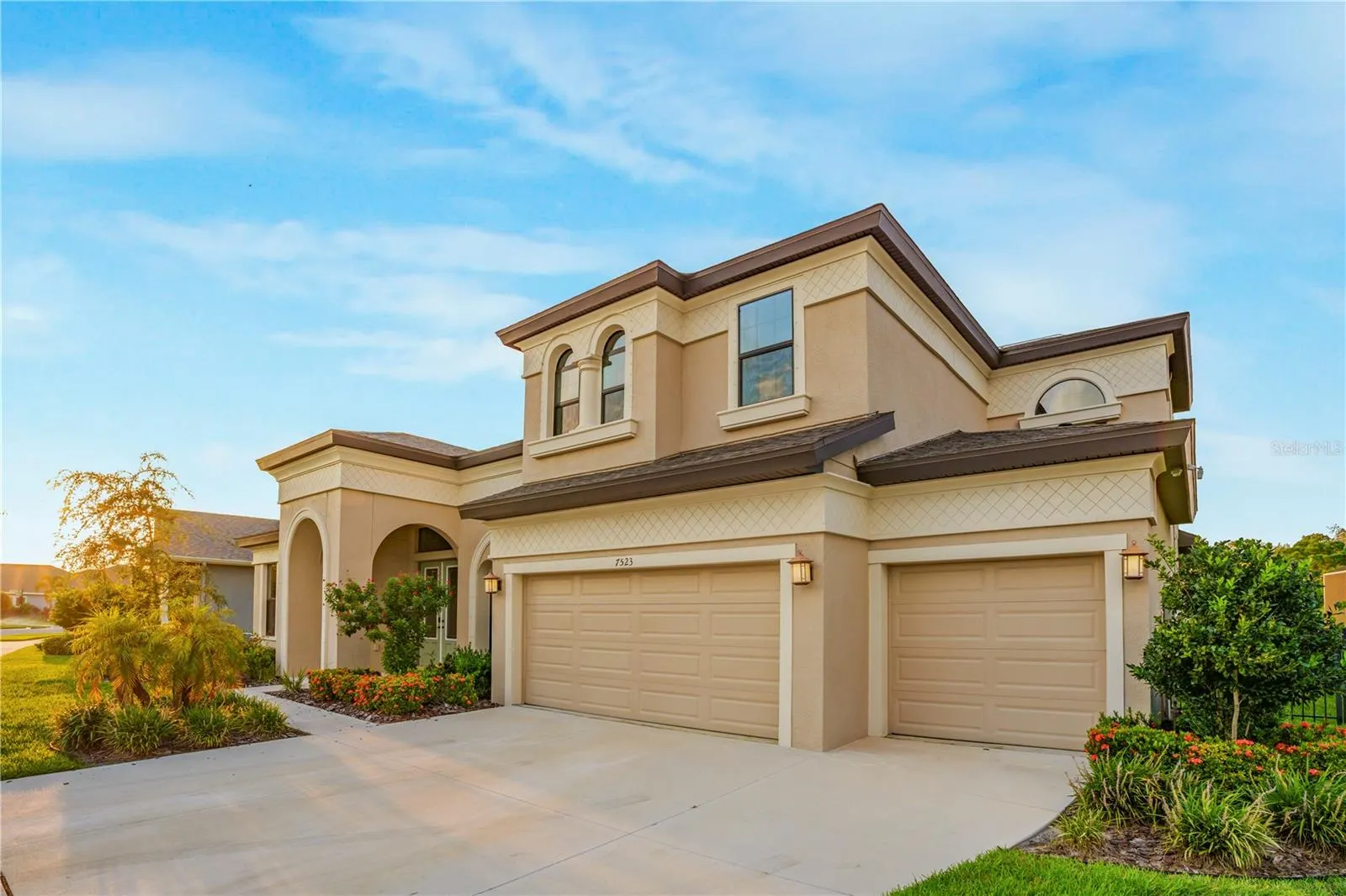 7523 PARADISO DR