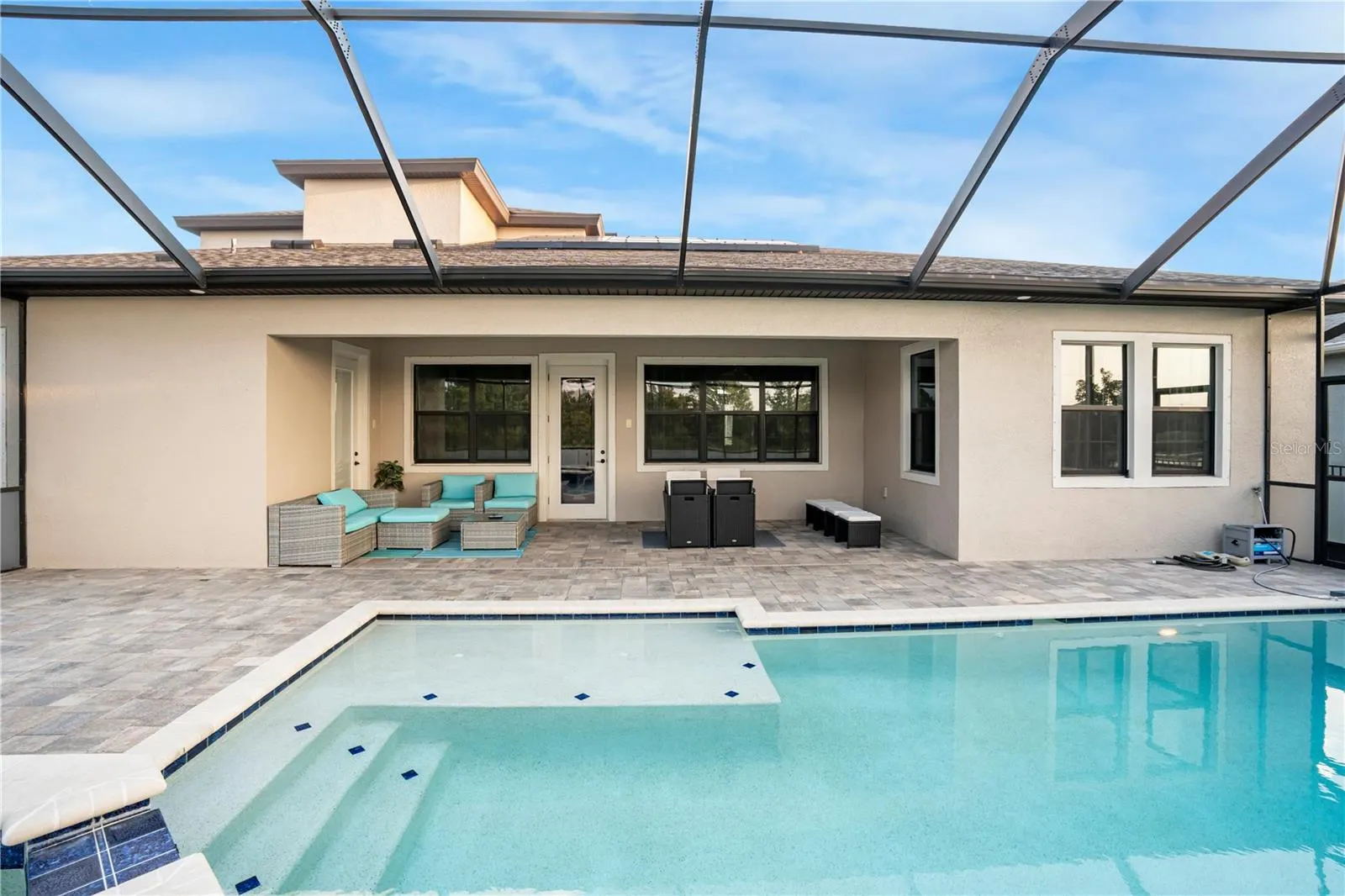 7523 PARADISO DR