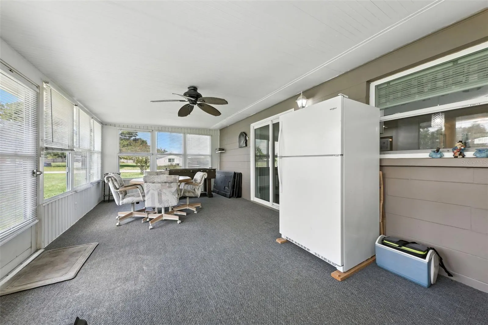 322 DOUBLE DIAMOND DR