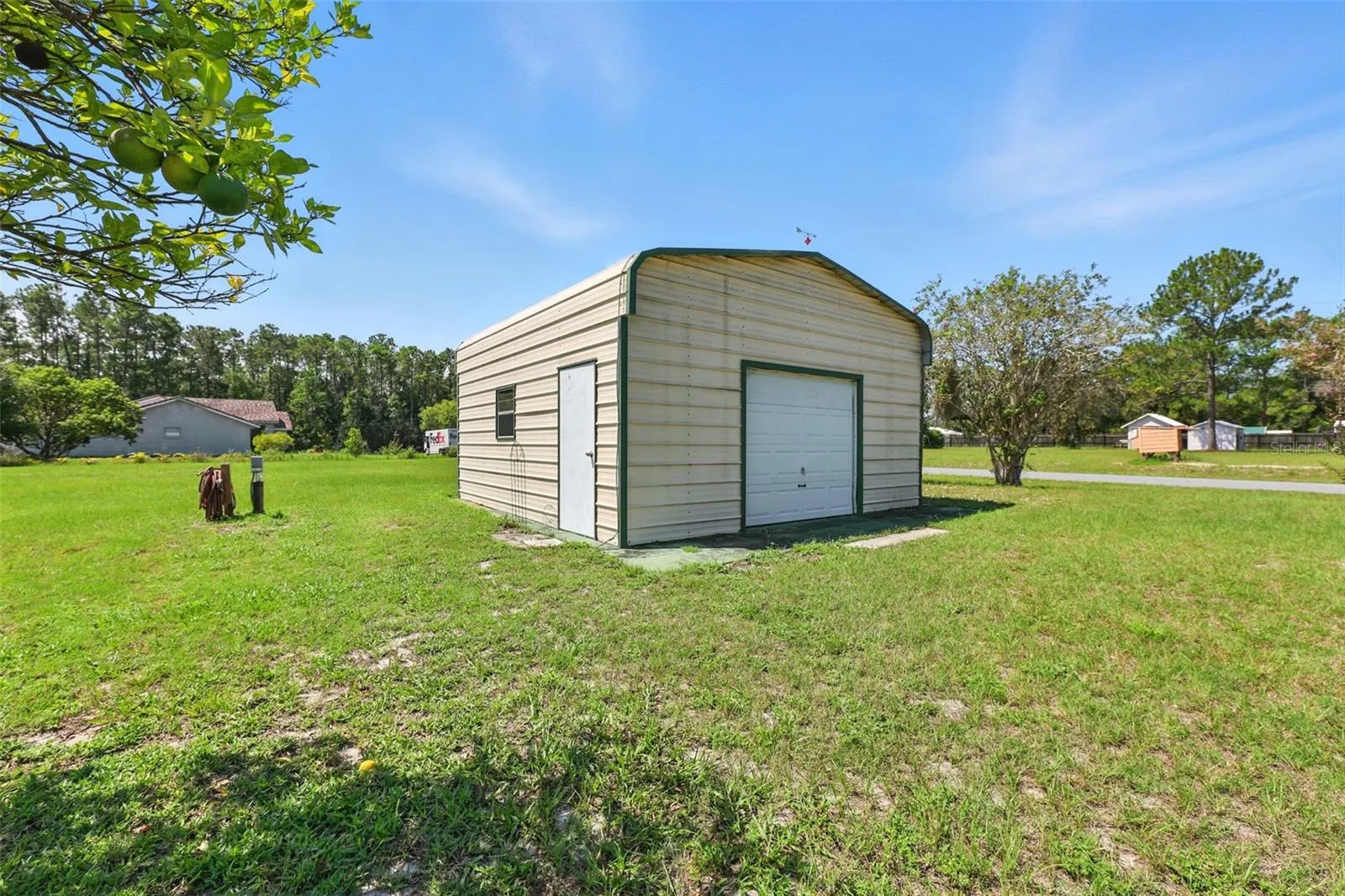 322 DOUBLE DIAMOND DR