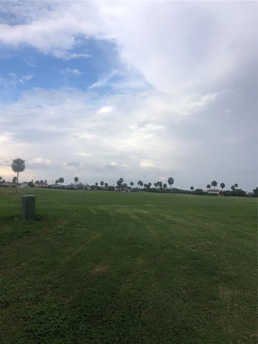 1749 GOLFVIEW DR