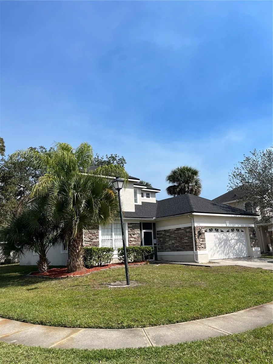 1749 GOLFVIEW DR