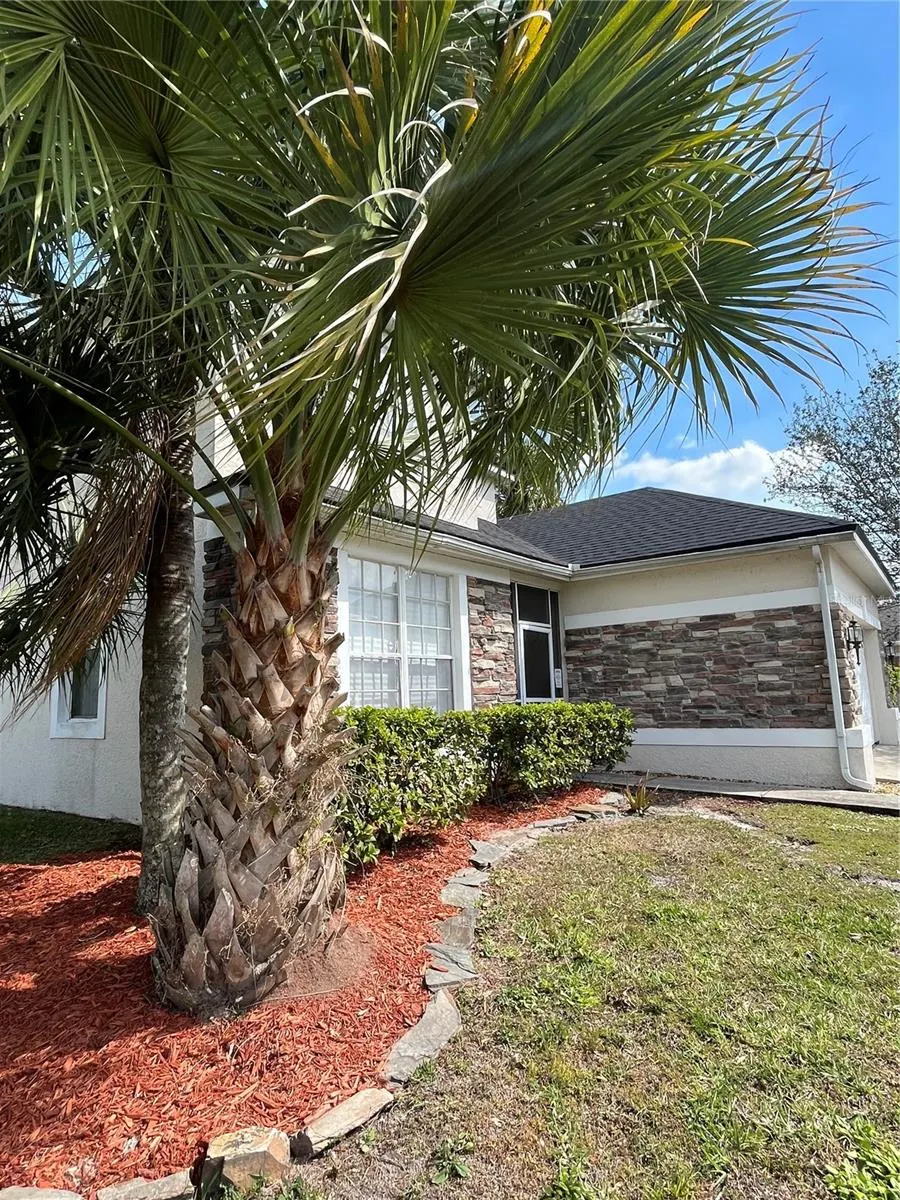 1749 GOLFVIEW DR