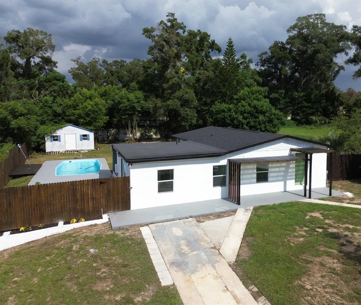 5621 LUNSFORD DR