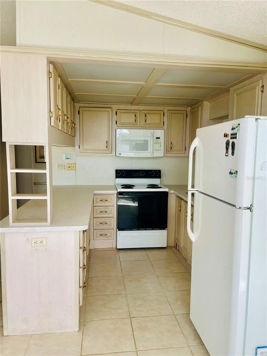 406 ST GEORGE DR