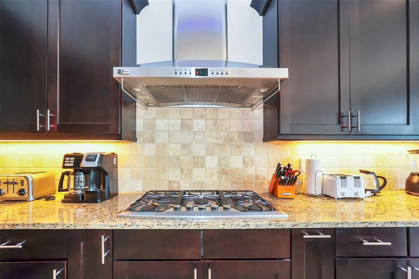 837 DESERT MOUNTAIN CT