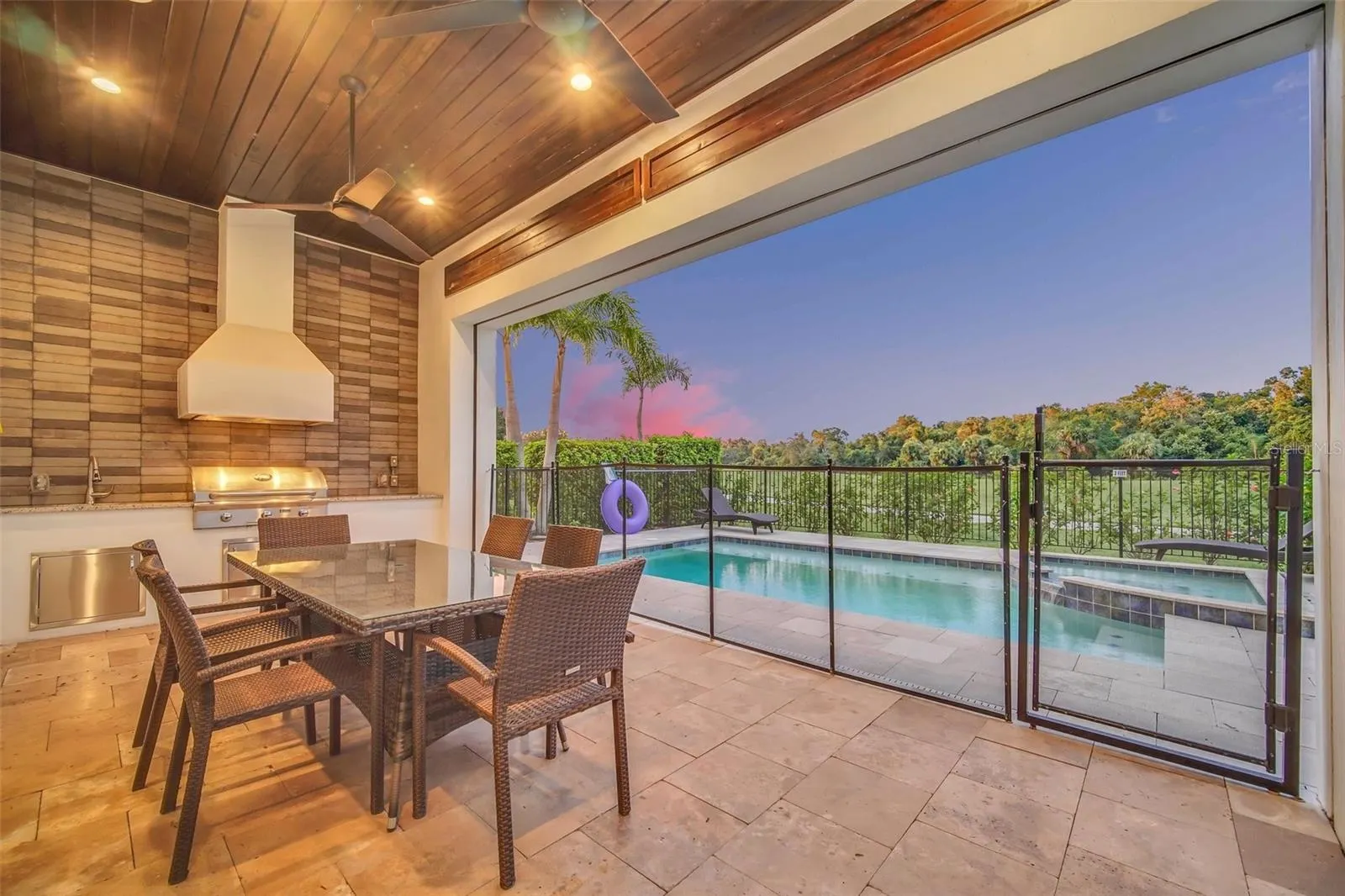 837 DESERT MOUNTAIN CT